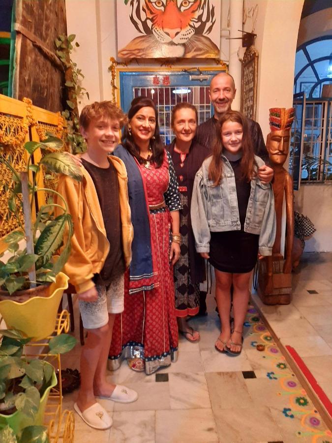 The Coral House Homestay By The Taj Agra  Εξωτερικό φωτογραφία