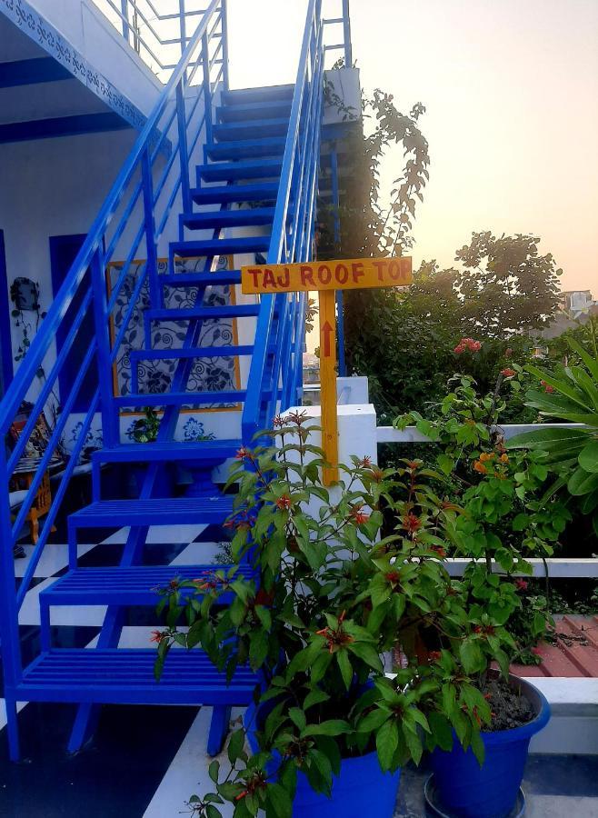 The Coral House Homestay By The Taj Agra  Εξωτερικό φωτογραφία